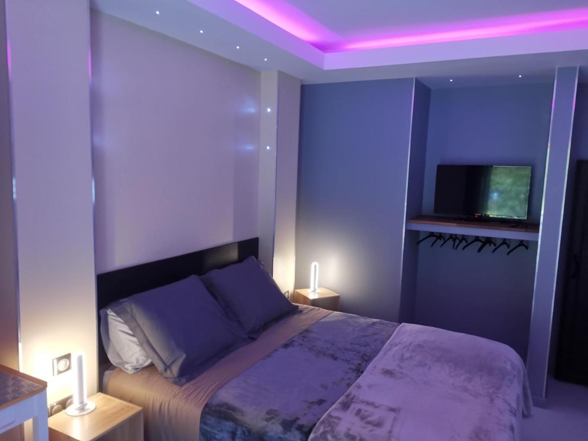 Hostal 170 Room 16 Service Appartement Le Tampon Exteriör bild